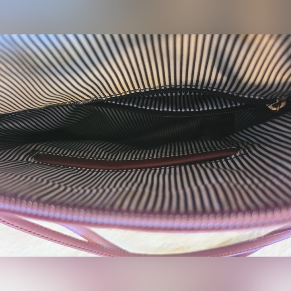 Cute Plaid Tan Burgundy Crossbody Shoulder Bag Gold Hardware - Picture 7 of 7